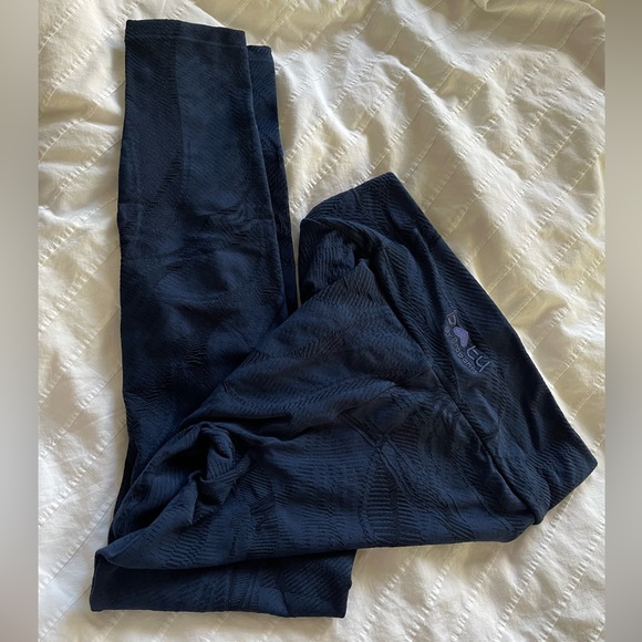 New Booty By Brabants Navy Everywhere Leggings - Picture 2 of 9